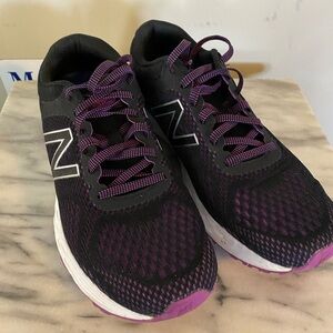 New Balance Black and Purple Athletic Shoes with Mesh Upper